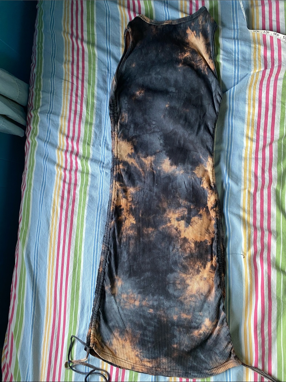 SHEIN Black and Tan Tie-Dye Ribbed Midi Dress - Picture 5 of 6